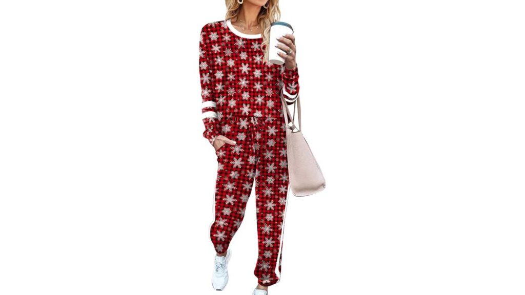 Christmas Sweatsuit – Cozy Loungewear for Winter