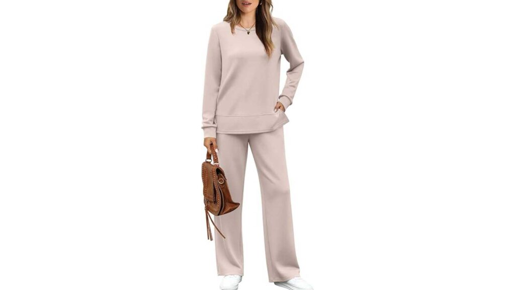 Tracksuit Loungewear Set – Plus Size Travel & Airport Outfit17 pro max