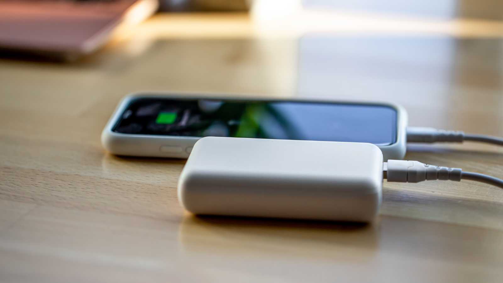 Top Rated 5000 mAh Power Banks for Travel and Daily Use